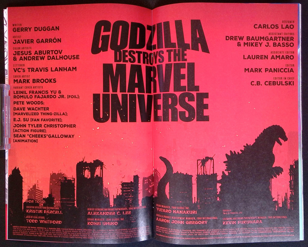Godzilla Destroys the Marvel Universe # 1 Yu Foil Variant 2025 NM