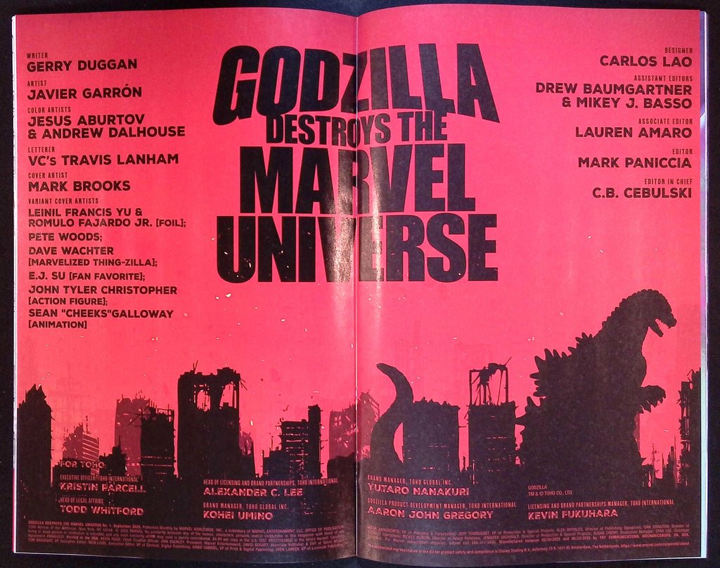 Godzilla Destroys the Marvel Universe # 1 Yu Foil Variant 2025 NM