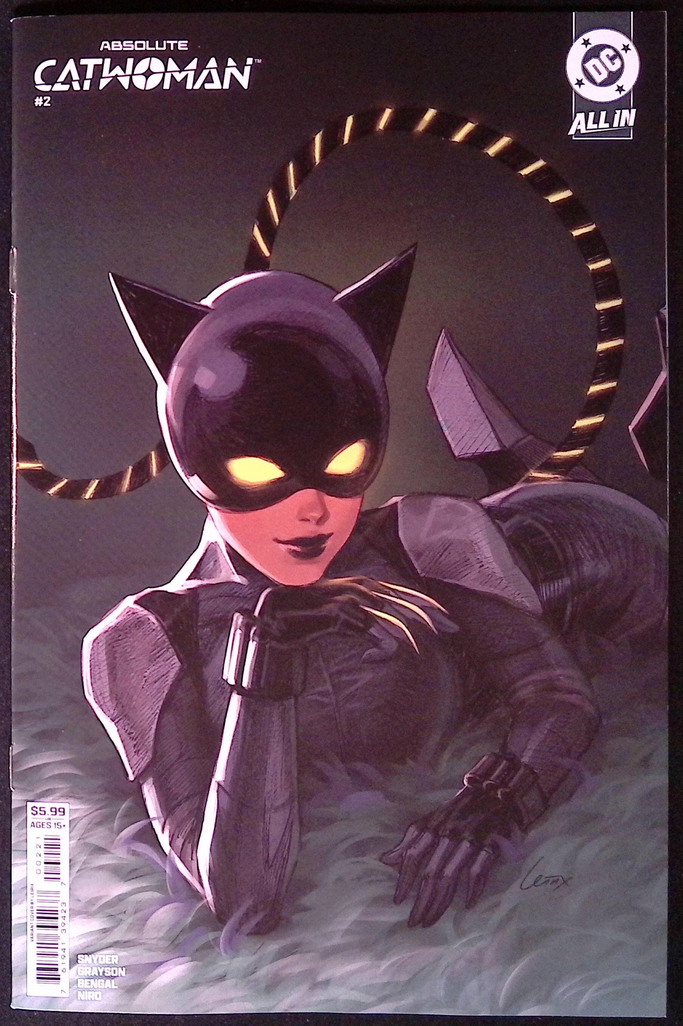 Absolute Catwoman # 2 Cover B Lesley Leirix Li Variant First Printing 2026 BN