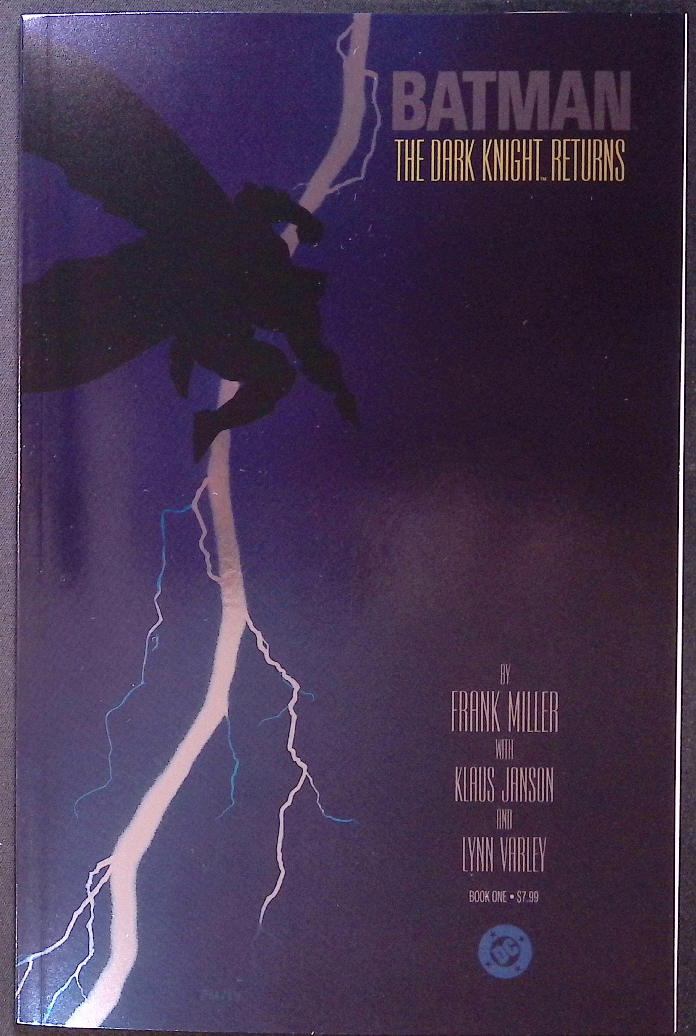 Batman: The Dark Knight Returns # 1 Foil Variant Facsimile 2026 BN