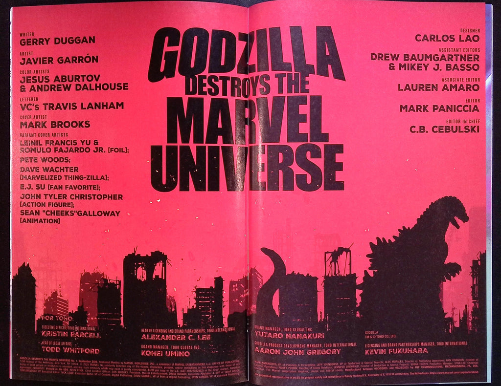 Godzilla Destroys the Marvel Universe # 1 Yu Foil Variant 2025 NM